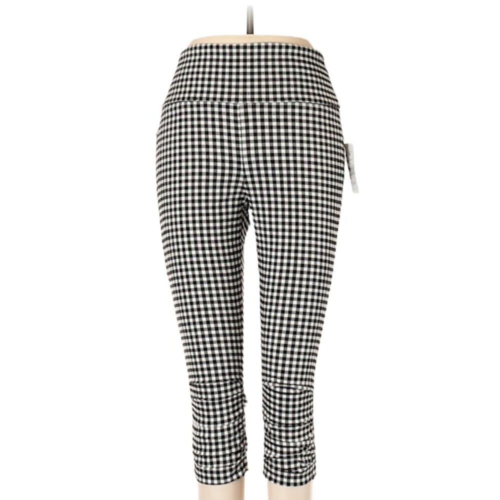 Suzy Shier Casual Checker black & white pedal pushers cropped pants